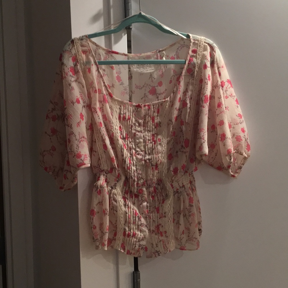 Feminine Guess Sheer Top